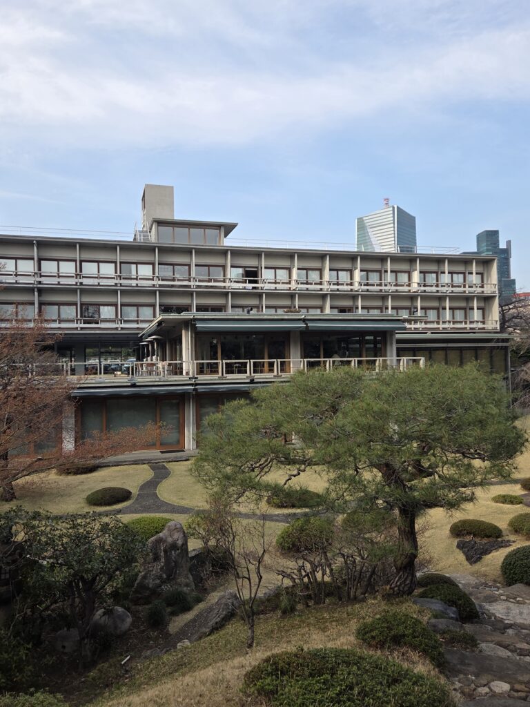 国際文化会館 3月庭園