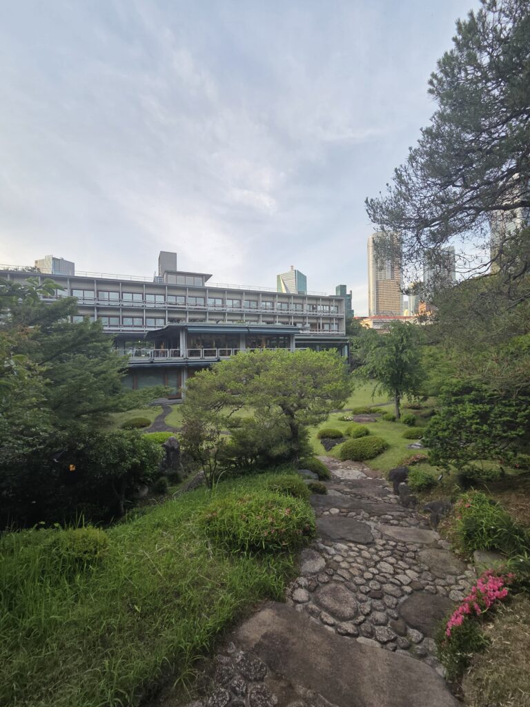 国際文化会館庭園